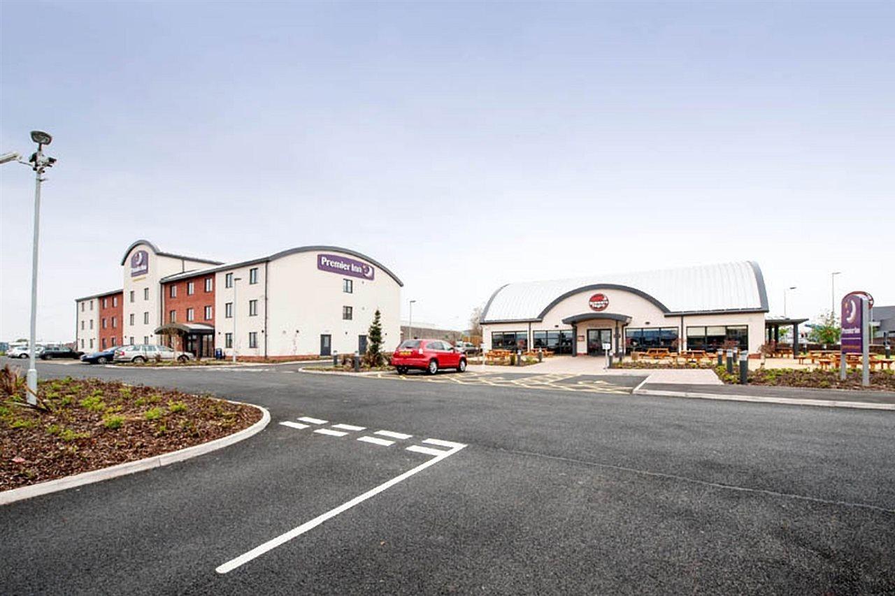 Premier Inn Barrow In Furness Buitenkant foto