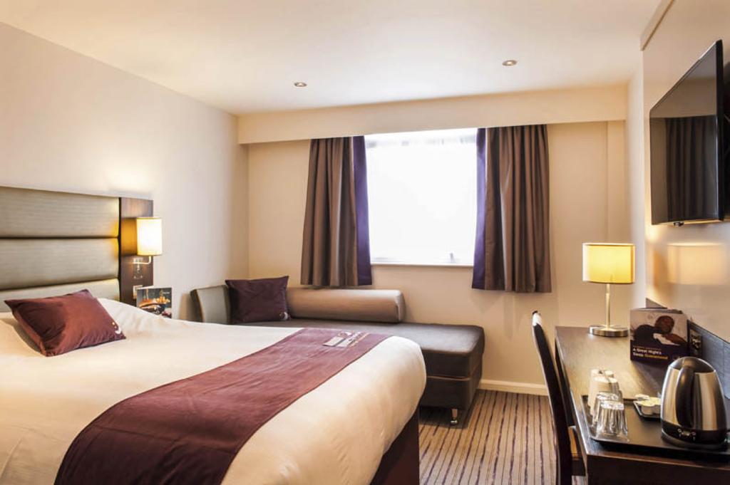 Premier Inn Barrow In Furness Buitenkant foto