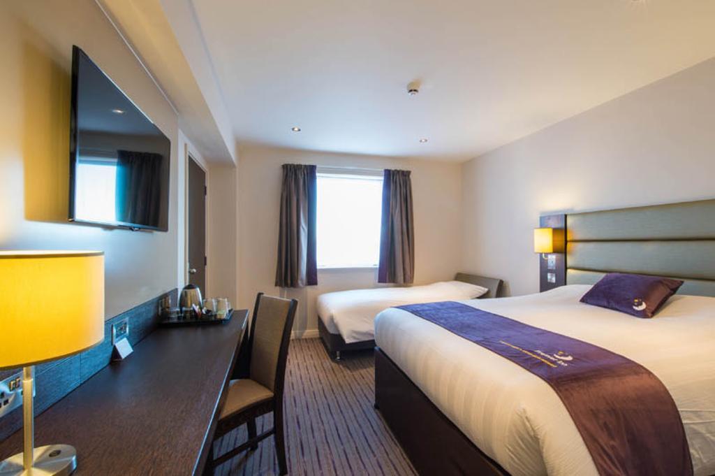 Premier Inn Barrow In Furness Buitenkant foto
