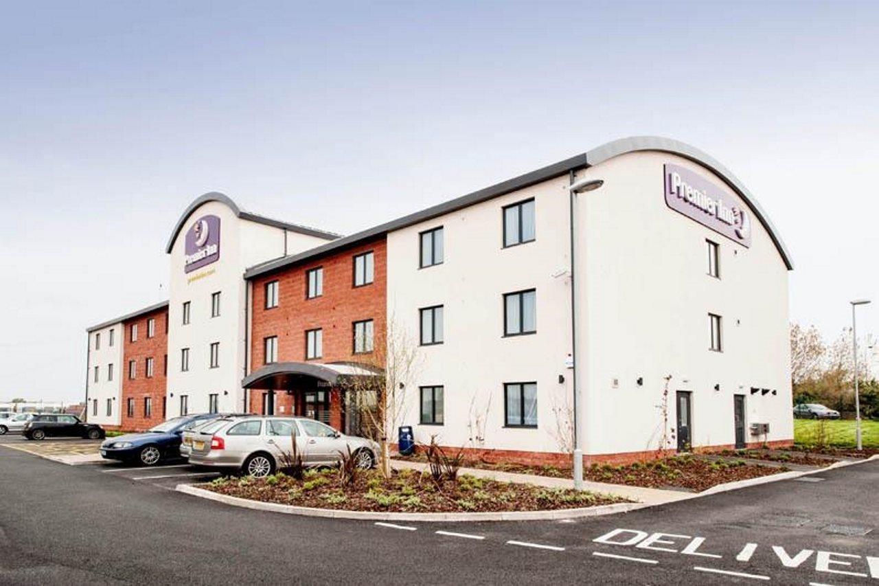Premier Inn Barrow In Furness Buitenkant foto